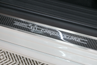 アバルト 595 595ｺﾝﾍﾟﾃｨﾂｨｵｰﾈ　正規D車 左H 5速MT Sabeltｽﾎﾟｰﾂｼｰﾄ(ﾌﾞﾗｳﾝ) Uconnectﾌﾟﾚｰﾔｰ Carplay/AndroidAuto 17ｲﾝﾁAW ﾚｯﾄﾞｷｬﾘﾊﾟｰ ﾚｺｰﾄﾞﾓﾝﾂｧ　2年保証付