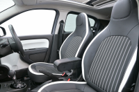 ルノー トゥインゴ ｲﾝﾃﾝｽ ｷｬﾝﾊﾞｽﾄｯﾌﾟ　 1ｵﾅ ﾚｻﾞｰ調×ﾌｧﾌﾞﾘｯｸｼｰﾄ ｼｰﾄﾋｰﾀｰ 純正ﾀｯﾁﾓﾆﾀｰ Bｶﾒﾗ Carplay 純正16ｲﾝﾁAW　2年保証付