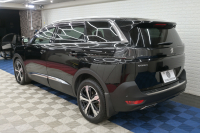 プジョー 5008 GT　後期ﾓﾃﾞﾙ ACC LKA ﾊｰﾌ革 ﾊﾟﾉﾗﾏR 純正ﾅﾋﾞTV ﾘｱﾓﾆﾀｰ Carplay Bｶﾒﾗ 前後ｺｰﾅｰｾﾝｻｰ 純正18ｲﾝﾁAW LEDﾗｲﾄ　2年保証付