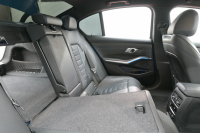 BMW 3シリーズ 320i ｽﾎﾟｰﾂ ﾃﾞﾋﾞｭｰ&ｺﾝﾌｫｰﾄP　ACC ｳﾞｧｰﾈｽｶﾚｻﾞｰ 純正HDDﾅﾋﾞ Carplay Bｶﾒﾗ Mｴｱﾛ&19ｲﾝﾁAW 自動ﾄﾗﾝｸ ﾜｲﾔﾚｽﾁｬｰｼﾞ　2年保証付