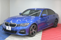 BMW 3シリーズ 320i ｽﾎﾟｰﾂ ﾃﾞﾋﾞｭｰ&ｺﾝﾌｫｰﾄP　ACC ｳﾞｧｰﾈｽｶﾚｻﾞｰ 純正HDDﾅﾋﾞ Carplay Bｶﾒﾗ Mｴｱﾛ&19ｲﾝﾁAW 自動ﾄﾗﾝｸ ﾜｲﾔﾚｽﾁｬｰｼﾞ　2年保証付