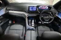 プジョー 3008 3008 GT（未使用車）　☆期間限定掲載☆ 1ｵｰﾅｰ ACC BSM ｺﾝﾋﾞ革 ﾊﾟﾉﾗﾏSR Carplay LEDﾍｯﾄﾞﾗｲﾄ 自動Rｹﾞｰﾄ　新車保証