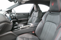 マセラティ ギブリ S ｸﾞﾗﾝｽﾎﾟｰﾂ ﾈﾘｯｼﾓPKG　ACC BSM 黒革 8.4ｲﾝﾁMTC+ TV CarPlay 360ｶﾒﾗ ｳﾗｰﾉ20ｲﾝﾁAW ﾊﾟﾄﾞﾙｼﾌﾄ harman/kardon　2年保証付