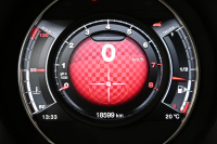 アバルト 595 ｺﾝﾍﾟﾃｨﾂｨｵｰﾈ　正規D車 左H 5速MT Sabeltｽﾎﾟｰﾂｼｰﾄ Uconnectﾌﾟﾚｰﾔｰ Carplay/AndroidAuto 17ｲﾝﾁAW ﾚｯﾄﾞｷｬﾘﾊﾟｰ ﾚｺｰﾄﾞﾓﾝﾂｧ　2年保証付