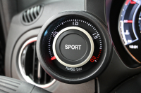 アバルト 595 ｺﾝﾍﾟﾃｨﾂｨｵｰﾈ　正規D車 左H 5速MT Sabeltｽﾎﾟｰﾂｼｰﾄ Uconnectﾌﾟﾚｰﾔｰ Carplay/AndroidAuto 17ｲﾝﾁAW ﾚｯﾄﾞｷｬﾘﾊﾟｰ ﾚｺｰﾄﾞﾓﾝﾂｧ　2年保証付