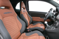 アバルト 595 ｺﾝﾍﾟﾃｨﾂｨｵｰﾈ　正規D車 左H 5速MT Sabeltｽﾎﾟｰﾂｼｰﾄ Uconnectﾌﾟﾚｰﾔｰ Carplay/AndroidAuto 17ｲﾝﾁAW ﾚｯﾄﾞｷｬﾘﾊﾟｰ ﾚｺｰﾄﾞﾓﾝﾂｧ　2年保証付