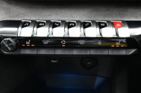 プジョー 3008 GT PLUG-IN HYBRID 4　1ｵｰﾅｰ 後期ﾓﾃﾞﾙ ACC LKA ﾊｰﾌ革 ﾊﾟﾉﾗﾏR 純正ﾅﾋﾞTV ﾘｱﾓﾆﾀｰ CarPlay ﾊﾟﾉﾗﾏﾋﾞｭｰｶﾒﾗ 前後ｺｰﾅｰｾﾝｻｰ 純正18ｲﾝﾁAW LEDﾗｲﾄ　新車保証継承可