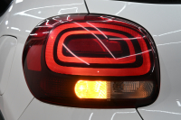 シトロエン C3 ｼｬｲﾝ　1ｵｰﾅｰ Pｽﾀ ECO ｸﾙｺﾝ ｱｸﾃｨﾌﾞｾｰﾌﾃｨﾌﾞﾚｰｷ LDW BSM ﾌｧﾌﾞﾘｯｸｼｰﾄ 7ｲﾝﾁﾀｯﾁｽｸﾘｰﾝ CarPlay 16ｲﾝﾁAW ﾊﾞｲﾄｰﾝﾙｰﾌ　2年保証付