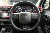 シトロエン C3 ｼｬｲﾝ　1ｵｰﾅｰ Pｽﾀ ECO ｸﾙｺﾝ ｱｸﾃｨﾌﾞｾｰﾌﾃｨﾌﾞﾚｰｷ LDW BSM ﾌｧﾌﾞﾘｯｸｼｰﾄ 7ｲﾝﾁﾀｯﾁｽｸﾘｰﾝ CarPlay 16ｲﾝﾁAW ﾊﾞｲﾄｰﾝﾙｰﾌ　2年保証付