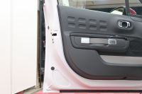 シトロエン C3 ｼｬｲﾝ　1ｵｰﾅｰ Pｽﾀ ECO ｸﾙｺﾝ ｱｸﾃｨﾌﾞｾｰﾌﾃｨﾌﾞﾚｰｷ LDW BSM ﾌｧﾌﾞﾘｯｸｼｰﾄ 7ｲﾝﾁﾀｯﾁｽｸﾘｰﾝ CarPlay 16ｲﾝﾁAW ﾊﾞｲﾄｰﾝﾙｰﾌ　2年保証付