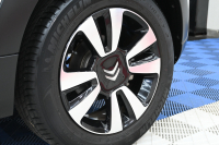 シトロエン C3 ｼｬｲﾝ　1ｵｰﾅｰ Pｽﾀ ECO ｸﾙｺﾝ ｱｸﾃｨﾌﾞｾｰﾌﾃｨﾌﾞﾚｰｷ LDW BSM ﾌｧﾌﾞﾘｯｸｼｰﾄ 7ｲﾝﾁﾀｯﾁｽｸﾘｰﾝ CarPlay 16ｲﾝﾁAW ﾊﾞｲﾄｰﾝﾙｰﾌ　2年保証付