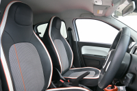 ルノー トゥインゴ ﾊﾞｲﾌﾞｽ　特別仕様車 1ｵｰﾅｰ ECO機能 ｸﾙｺﾝ 専用ﾚｻﾞｰ調×ﾌｧﾌﾞﾘｯｸｼｰﾄ ｼｰﾄﾋｰﾀｰ 純正ﾀｯﾁｽｸﾘｰﾝ CarPlay Bｶﾒﾗ 16ｲﾝﾁｱﾛｲﾎｲｰﾙ ｵﾚﾝｼﾞ内装ﾄﾘﾑ　2年保証付