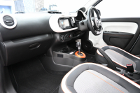 ルノー トゥインゴ ﾊﾞｲﾌﾞｽ　特別仕様車 1ｵｰﾅｰ ECO機能 ｸﾙｺﾝ 専用ﾚｻﾞｰ調×ﾌｧﾌﾞﾘｯｸｼｰﾄ ｼｰﾄﾋｰﾀｰ 純正ﾀｯﾁｽｸﾘｰﾝ CarPlay Bｶﾒﾗ 16ｲﾝﾁｱﾛｲﾎｲｰﾙ ｵﾚﾝｼﾞ内装ﾄﾘﾑ　2年保証付