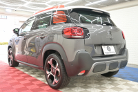シトロエン C3 ｴｱｸﾛｽSUV ｼｬｲﾝﾊﾟｯｹｰｼﾞ　ﾌｧﾌﾞﾘｯｸｼｰﾄ ﾊﾟﾉﾗﾏSR ｸﾙｺﾝ 純正7ｲﾝﾁﾀｯﾁｽｸﾘｰﾝ CarPlay Bｶﾒﾗ 純正17ｲﾝﾁAW LEDﾗｲﾄ ｱｸﾃｨﾌﾞｾｰﾌﾃｨﾌﾞﾚｰｷ　2年保証付