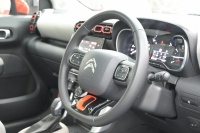 シトロエン C3 ｴｱｸﾛｽSUV ｼｬｲﾝﾊﾟｯｹｰｼﾞ　ﾌｧﾌﾞﾘｯｸｼｰﾄ ﾊﾟﾉﾗﾏSR ｸﾙｺﾝ 純正7ｲﾝﾁﾀｯﾁｽｸﾘｰﾝ CarPlay Bｶﾒﾗ 純正17ｲﾝﾁAW LEDﾗｲﾄ ｱｸﾃｨﾌﾞｾｰﾌﾃｨﾌﾞﾚｰｷ　2年保証付