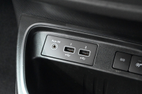 ルノー トゥインゴ ﾙｺｯｸｽﾎﾟﾙﾃｨﾌ　100台限定特別仕様車 1ｵﾅ ｸﾙｺﾝ ECO機能 専用ｺﾝﾋﾞｼｰﾄ ﾀｯﾁｽｸﾘｰﾝ CarPlay Bｶﾒﾗ 専用16ｲﾝﾁAW　2年保証付