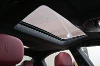 マセラティ ギブリ 3.0　ﾌﾙﾅﾁｭﾗﾙﾚｻﾞｰ赤革 ｻﾝﾙｰﾌ 赤×黒ﾚｻﾞｰｲﾝﾃﾘｱ ﾗﾃﾞｨｶｳｯﾄﾞｲﾝﾃﾘｱ 純正ﾅﾋﾞTV Bｶﾒﾗ 本革ｽﾃｱ ﾌﾟﾛﾃｵ19AW ｼﾌﾄﾊﾟﾄﾞﾙ　2年保証付