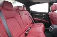 マセラティ ギブリ 3.0　ﾌﾙﾅﾁｭﾗﾙﾚｻﾞｰ赤革 ｻﾝﾙｰﾌ 赤×黒ﾚｻﾞｰｲﾝﾃﾘｱ ﾗﾃﾞｨｶｳｯﾄﾞｲﾝﾃﾘｱ 純正ﾅﾋﾞTV Bｶﾒﾗ 本革ｽﾃｱ ﾌﾟﾛﾃｵ19AW ｼﾌﾄﾊﾟﾄﾞﾙ　2年保証付