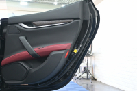 マセラティ ギブリ 3.0　ﾌﾙﾅﾁｭﾗﾙﾚｻﾞｰ赤革 ｻﾝﾙｰﾌ 赤×黒ﾚｻﾞｰｲﾝﾃﾘｱ ﾗﾃﾞｨｶｳｯﾄﾞｲﾝﾃﾘｱ 純正ﾅﾋﾞTV Bｶﾒﾗ 本革ｽﾃｱ ﾌﾟﾛﾃｵ19AW ｼﾌﾄﾊﾟﾄﾞﾙ　2年保証付