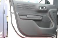 シトロエン C3 ｴｱｸﾛｽSUV ｼｬｲﾝPKG　後期ﾓﾃﾞﾙ 1ｵﾅ ﾚｻﾞｰ×ﾌｧﾌﾞﾘｯｸｺﾝﾋﾞﾚｻﾞｰｼｰﾄ ｸﾙｺﾝ 純正7ｲﾝﾁﾀｯﾁｽｸﾘｰﾝ CarPlay Bｶﾒﾗ 純正17ｲﾝﾁAW LEDﾗｲﾄ ｱｸﾃｨﾌﾞｾｰﾌﾃｨﾌﾞﾚｰｷ　2年保証付