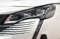 プジョー 3008 GT HYBRID4　ACC Pｽﾀ ECO ﾊｰﾌ革 ﾏｯｻｰｼﾞ機能 ﾊﾟﾉﾗﾏR ﾅﾋﾞTV 8ｲﾝﾁﾀｯﾁｽｸﾘｰﾝ AppleCarPlay 自動ﾃｰﾙｹﾞｰﾄ BSM LKA 純正18ｲﾝﾁAW　2年保証付