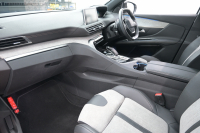 プジョー 3008 GT HYBRID4　ACC Pｽﾀ ECO ﾊｰﾌ革 ﾏｯｻｰｼﾞ機能 ﾊﾟﾉﾗﾏR ﾅﾋﾞTV 8ｲﾝﾁﾀｯﾁｽｸﾘｰﾝ AppleCarPlay 自動ﾃｰﾙｹﾞｰﾄ BSM LKA 純正18ｲﾝﾁAW　2年保証付