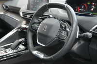 プジョー 3008 GT HYBRID4 ﾚｻﾞｰPKG　1ｵｰﾅｰ ACC Pｽﾀ ECO 黒本革 ﾏｯｻｰｼﾞ機能 ﾊﾟﾉﾗﾏR 8ｲﾝﾁﾀｯﾁｽｸﾘｰﾝ AppleCarPlay 自動ﾃｰﾙｹﾞｰﾄ BSM LKA 純正18ｲﾝﾁAW　2年保証付