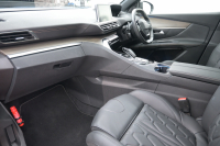 プジョー 3008 GT HYBRID4 ﾚｻﾞｰPKG　1ｵｰﾅｰ ACC Pｽﾀ ECO 黒本革 ﾏｯｻｰｼﾞ機能 ﾊﾟﾉﾗﾏR 8ｲﾝﾁﾀｯﾁｽｸﾘｰﾝ AppleCarPlay 自動ﾃｰﾙｹﾞｰﾄ BSM LKA 純正18ｲﾝﾁAW　2年保証付