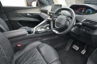 プジョー 3008 GT HYBRID4 ﾚｻﾞｰPKG　1ｵｰﾅｰ ACC Pｽﾀ ECO 黒本革 ﾏｯｻｰｼﾞ機能 ﾊﾟﾉﾗﾏR 8ｲﾝﾁﾀｯﾁｽｸﾘｰﾝ AppleCarPlay 自動ﾃｰﾙｹﾞｰﾄ BSM LKA 純正18ｲﾝﾁAW　2年保証付