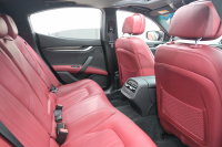 マセラティ ギブリ 3.0　ﾌﾙﾅﾁｭﾗﾙﾚｻﾞｰ赤革 ｻﾝﾙｰﾌ 赤×黒ﾚｻﾞｰｲﾝﾃﾘｱ ﾗﾃﾞｨｶｳｯﾄﾞｲﾝﾃﾘｱ 純正ﾅﾋﾞTV Bｶﾒﾗ 本革ｽﾃｱ ｳﾗｰﾉ19AW ｼﾌﾄﾊﾟﾄﾞﾙ　2年保証付