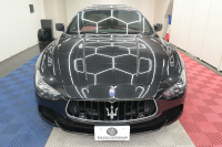 マセラティ ギブリ 3.0　ﾌﾙﾅﾁｭﾗﾙﾚｻﾞｰ赤革 ｻﾝﾙｰﾌ 赤×黒ﾚｻﾞｰｲﾝﾃﾘｱ ﾗﾃﾞｨｶｳｯﾄﾞｲﾝﾃﾘｱ 純正ﾅﾋﾞTV Bｶﾒﾗ 本革ｽﾃｱ ｳﾗｰﾉ19AW ｼﾌﾄﾊﾟﾄﾞﾙ　2年保証付