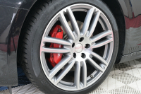 マセラティ ギブリ 3.0　ﾌﾙﾅﾁｭﾗﾙﾚｻﾞｰ赤革 ｻﾝﾙｰﾌ 赤×黒ﾚｻﾞｰｲﾝﾃﾘｱ ﾗﾃﾞｨｶｳｯﾄﾞｲﾝﾃﾘｱ 純正ﾅﾋﾞTV Bｶﾒﾗ 本革ｽﾃｱ ｳﾗｰﾉ19AW ｼﾌﾄﾊﾟﾄﾞﾙ　2年保証付