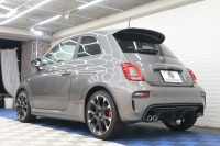 アバルト 595 ｺﾝﾍﾟﾃｨﾂｨｵｰﾈ　正規D車 左H 5速MT Sabeltｽﾎﾟｰﾂｼｰﾄ Uconnectﾌﾟﾚｰﾔｰ Carplay/AndroidAuto 17ｲﾝﾁAW ﾚｯﾄﾞｷｬﾘﾊﾟｰ ﾚｺｰﾄﾞﾓﾝﾂｧ　2年保証付