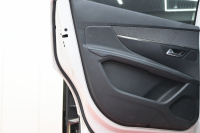 プジョー 5008 ｸﾛｽｼﾃｨ ﾌﾞﾙｰHDi　特別仕様車 Pｽﾀ ACC BSM ﾊﾟﾉﾗﾏSR ｺﾝﾋﾞﾚｻﾞｰ ﾏﾙﾁﾗﾝﾊﾞｰｻﾎﾟｰﾄ 純正ﾓﾆﾀｰ ﾅﾋﾞTV CarPlay BTｵｰﾃﾞｨｵ LEDﾍｯﾄﾞﾗｲﾄ ｱﾝﾋﾞｴﾝｽﾗｲﾄ 純正18ｲﾝﾁAW　2年保証付