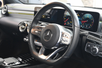 メルセデスベンツ Aクラス A180 Edition1　250台限定 ﾚｰﾀﾞｰP ACC Pｽﾀ ECO ﾊｰﾌ革 純正HDDﾅﾋﾞ ﾌﾙｾｸﾞ CarPlay 360ｶﾒﾗ 専用AMGｴｱﾛ&19ｲﾝﾁAW LEDﾗｲﾄ ﾍｯﾄﾞｱｯﾌﾟD　2年保証付