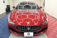 マセラティ ギブリ S ﾄﾞﾗｲﾊﾞｰｱｼｽﾀﾝｽPKG　ACC BSM 黒革 8.4ｲﾝﾁMTC+ TV CarPlay 360ｶﾒﾗ ｳﾗｰﾉ20ｲﾝﾁAW ﾊﾟﾄﾞﾙｼﾌﾄ ｵｰﾄﾄﾗﾝｸ　2年保証付