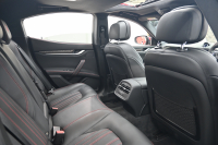 マセラティ ギブリ S ﾄﾞﾗｲﾊﾞｰｱｼｽﾀﾝｽPKG　ACC BSM 黒革 8.4ｲﾝﾁMTC+ TV CarPlay 360ｶﾒﾗ ｳﾗｰﾉ20ｲﾝﾁAW ﾊﾟﾄﾞﾙｼﾌﾄ ｵｰﾄﾄﾗﾝｸ　2年保証付