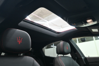 マセラティ ギブリ S ﾄﾞﾗｲﾊﾞｰｱｼｽﾀﾝｽPKG　ACC BSM 黒革 8.4ｲﾝﾁMTC+ TV CarPlay 360ｶﾒﾗ ｳﾗｰﾉ20ｲﾝﾁAW ﾊﾟﾄﾞﾙｼﾌﾄ ｵｰﾄﾄﾗﾝｸ　2年保証付