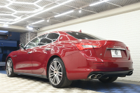 マセラティ ギブリ S ﾄﾞﾗｲﾊﾞｰｱｼｽﾀﾝｽPKG　ACC BSM 黒革 8.4ｲﾝﾁMTC+ TV CarPlay 360ｶﾒﾗ ｳﾗｰﾉ20ｲﾝﾁAW ﾊﾟﾄﾞﾙｼﾌﾄ ｵｰﾄﾄﾗﾝｸ　2年保証付