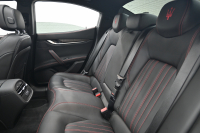 マセラティ ギブリ S ﾄﾞﾗｲﾊﾞｰｱｼｽﾀﾝｽPKG　ACC BSM 黒革 8.4ｲﾝﾁMTC+ TV CarPlay 360ｶﾒﾗ ｳﾗｰﾉ20ｲﾝﾁAW ﾊﾟﾄﾞﾙｼﾌﾄ ｵｰﾄﾄﾗﾝｸ　2年保証付