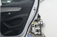 プジョー 3008 GT HYBRID 4　1ｵｰﾅｰ 後期ﾓﾃﾞﾙ ACC LKA ﾊｰﾌ革 ﾊﾟﾉﾗﾏR 純正ﾅﾋﾞTV ﾘｱﾓﾆﾀｰ CarPlay ﾊﾟﾉﾗﾏﾋﾞｭｰｶﾒﾗ 前後ｺｰﾅｰｾﾝｻｰ 純正18ｲﾝﾁAW LEDﾗｲﾄ　2年保証付