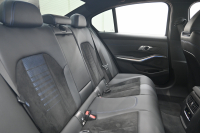 BMW 3シリーズ 320d XDrive MｽﾎﾟｰﾂPKG　ｲﾝﾃﾘS ACC LKA LCA ｽﾃｱﾘﾝｸﾞA ﾊｰﾌ革 純正ﾅﾋﾞ BTｵｰﾃﾞｨｵ&TEL 360ｶﾒﾗ Carplay Mｴｱﾛ&18ｲﾝﾁAW LED 2年保証付