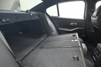 BMW 3シリーズ 320d XDrive MｽﾎﾟｰﾂPKG　ｲﾝﾃﾘS ACC LKA LCA ｽﾃｱﾘﾝｸﾞA ﾊｰﾌ革 純正ﾅﾋﾞ BTｵｰﾃﾞｨｵ&TEL 360ｶﾒﾗ Carplay Mｴｱﾛ&18ｲﾝﾁAW LED 2年保証付