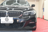 BMW 3シリーズ 320d XDrive MｽﾎﾟｰﾂPKG　ｲﾝﾃﾘS ACC LKA LCA ｽﾃｱﾘﾝｸﾞA ﾊｰﾌ革 純正ﾅﾋﾞ BTｵｰﾃﾞｨｵ&TEL 360ｶﾒﾗ Carplay Mｴｱﾛ&18ｲﾝﾁAW LED 2年保証付