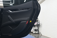 マセラティ ギブリ ｽｶﾃﾅｰﾄ ﾂｰﾘﾝｸﾞP　限定60台 中期ﾓﾃﾞﾙ Pｽﾀ 黒革 8.4ｲﾝﾁMTC+ ﾌﾙｾｸﾞ Carplay Bｶﾒﾗ 20ｲﾝﾁｳﾗｰﾉAW 専用ﾌﾟﾚｰﾄ ｼﾌﾄﾊﾟﾄﾞﾙ ﾋﾟｱﾉﾌﾞﾗｯｸｲﾝﾃﾘｱ　2年保証付