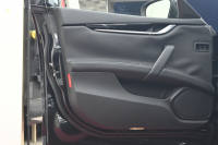 マセラティ ギブリ ｽｶﾃﾅｰﾄ ﾂｰﾘﾝｸﾞP　限定60台 中期ﾓﾃﾞﾙ Pｽﾀ 黒革 8.4ｲﾝﾁMTC+ ﾌﾙｾｸﾞ Carplay Bｶﾒﾗ 20ｲﾝﾁｳﾗｰﾉAW 専用ﾌﾟﾚｰﾄ ｼﾌﾄﾊﾟﾄﾞﾙ ﾋﾟｱﾉﾌﾞﾗｯｸｲﾝﾃﾘｱ　2年保証付