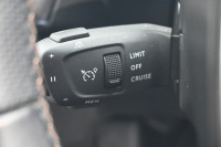 プジョー 3008 3008 GT ﾌﾞﾙｰHDi 　後期ﾓﾃﾞﾙ ACC LKA ﾊｰﾌ革 ﾊﾟﾉﾗﾏR 純正ﾅﾋﾞTV ﾘｱﾓﾆﾀｰ CarPlay Bｶﾒﾗ 前後ｺｰﾅｰｾﾝｻｰ 純正18ｲﾝﾁAW LEDﾗｲﾄ　新車保証継承可