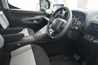 シトロエン ベルランゴ ｼｬｲﾝ　Pｽﾀ ﾊﾟｰｷﾝｸﾞｾﾝｻｰ BSM ﾊﾟﾉﾗﾏR ﾌｧﾌﾞﾘｯｸｼｰﾄ 純正ﾀｯﾁｽｸﾘｰﾝ CarPlay ｱﾝﾋﾞｴﾝｽﾗｲﾄ 純正16ｲﾝﾁAW　2年保証付