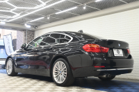 BMW 4シリーズ 420iｸﾞﾗﾝｸｰﾍﾟ ﾗｸﾞｼﾞｭｱﾘｰ　ｺﾝﾌｫA ACC ｲﾝﾃﾘS LCW LKA 茶革 純正HDDﾅﾋﾞ BTｵｰﾃﾞｨｵ&TEL Bｶﾒﾗ 純正18AW ﾘｱPDC　2年保証付