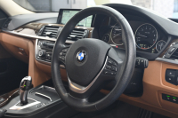 BMW 4シリーズ 420iｸﾞﾗﾝｸｰﾍﾟ ﾗｸﾞｼﾞｭｱﾘｰ　ｺﾝﾌｫA ACC ｲﾝﾃﾘS LCW LKA 茶革 純正HDDﾅﾋﾞ BTｵｰﾃﾞｨｵ&TEL Bｶﾒﾗ 純正18AW ﾘｱPDC　2年保証付